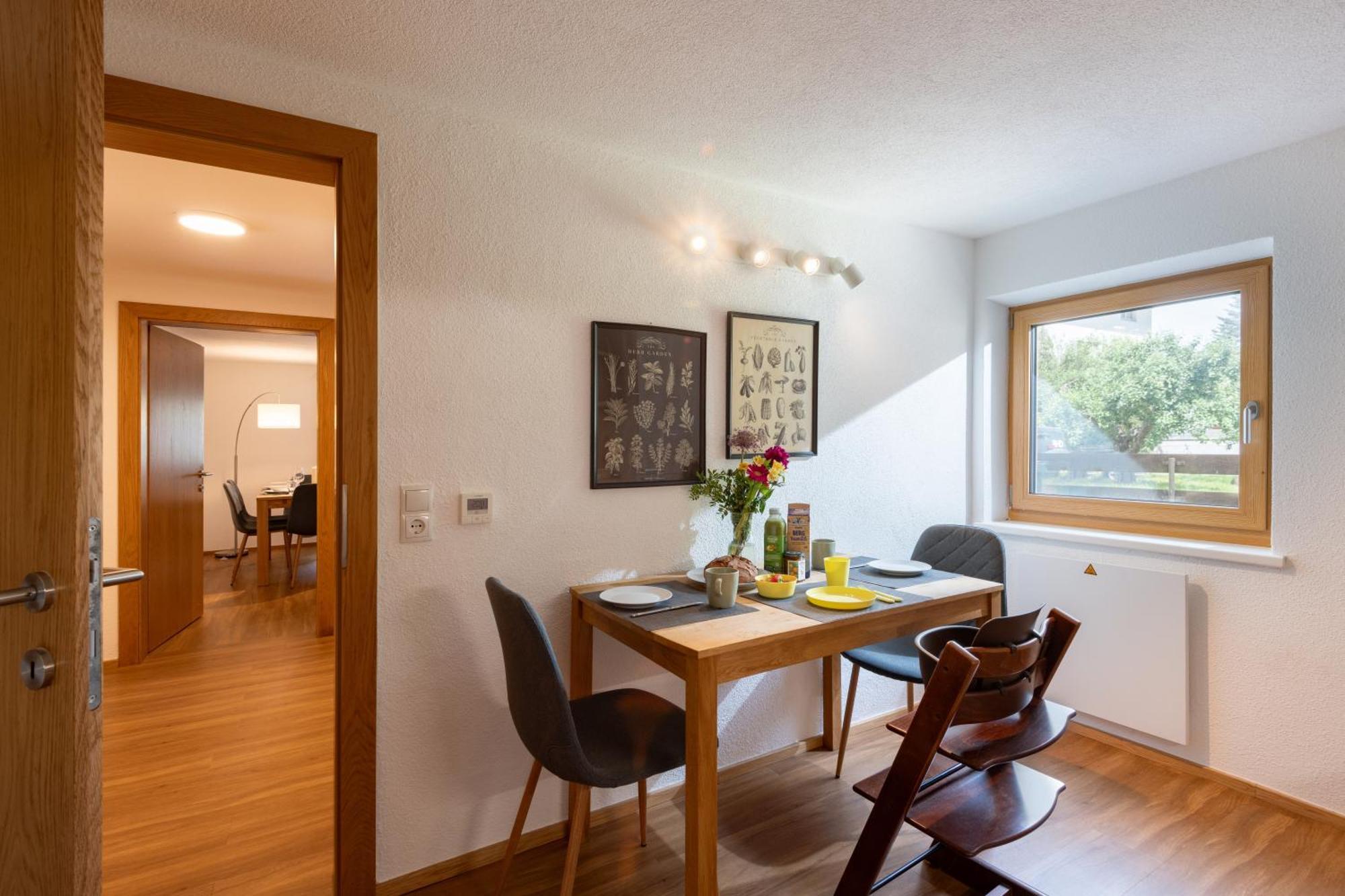Modernes Apartment - 3 Schlafzimmer - 2 Kostenlose Parkplaetze Fügen Екстериор снимка